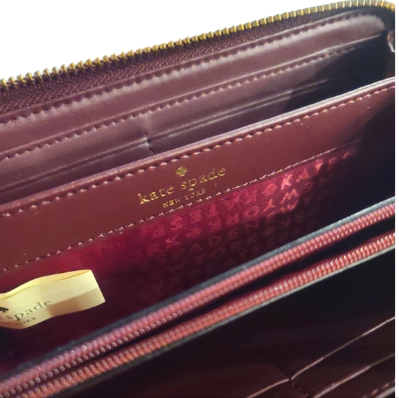 Kate Spade Matthew Street Nisha Long Wallet Cherrywood - Picture 4 of 9